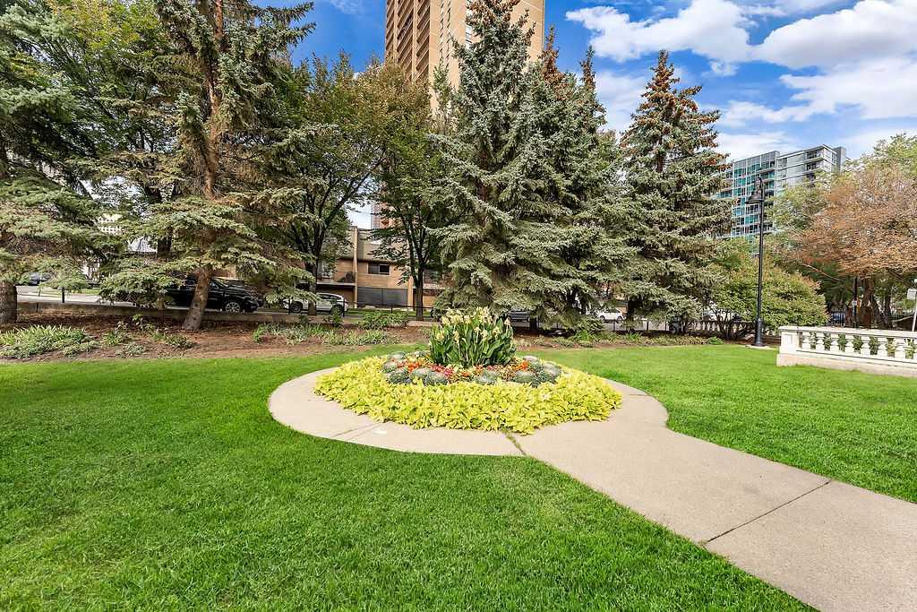 720 13 Avenue SW, #830