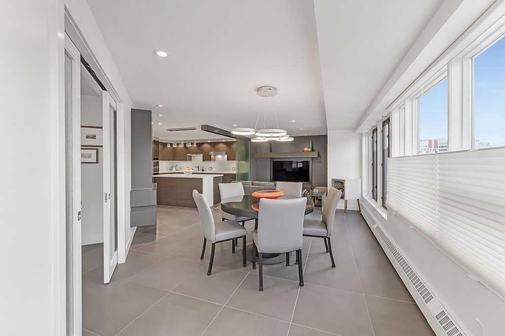 720 13 Avenue SW, #830
