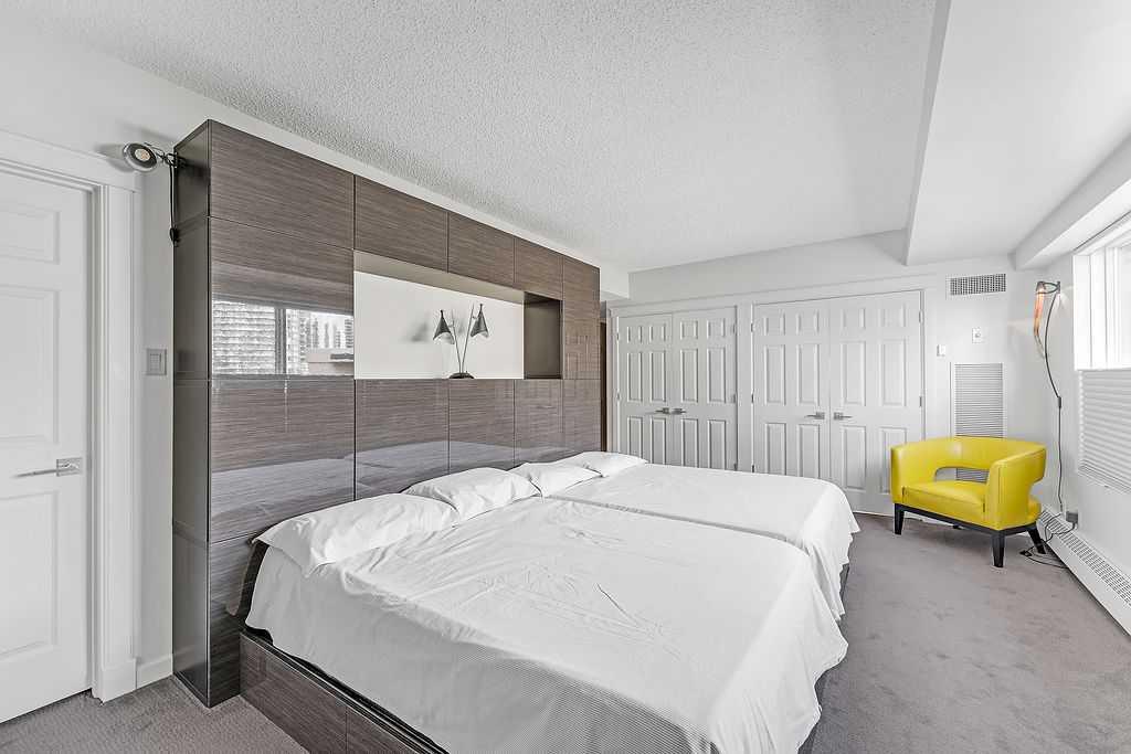 720 13 Avenue SW, #830