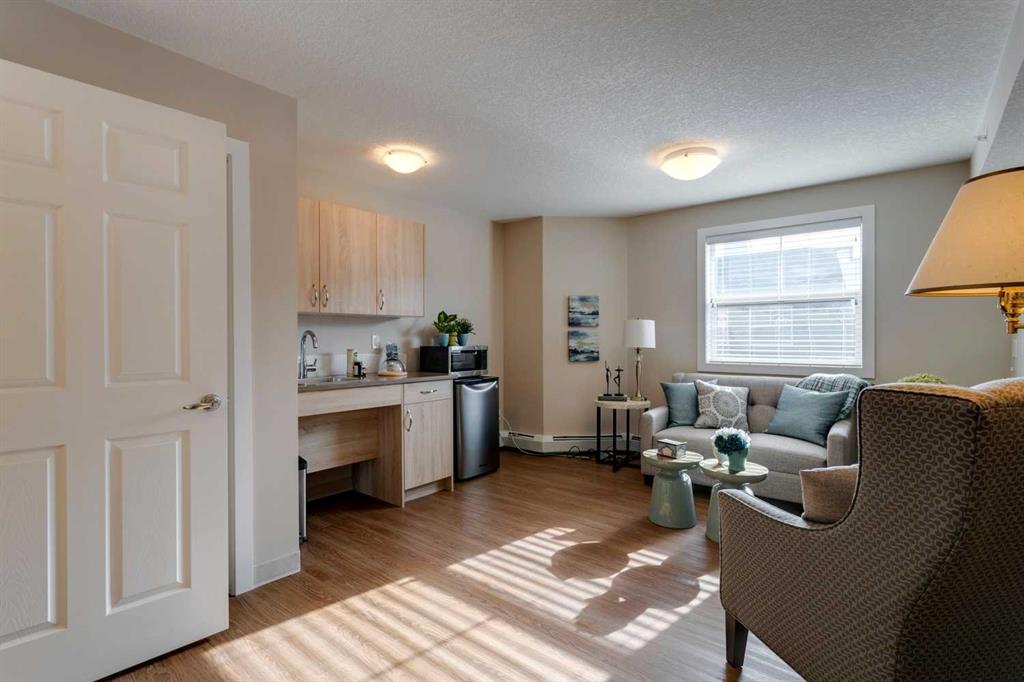 2635 Eversyde Avenue SW, #305