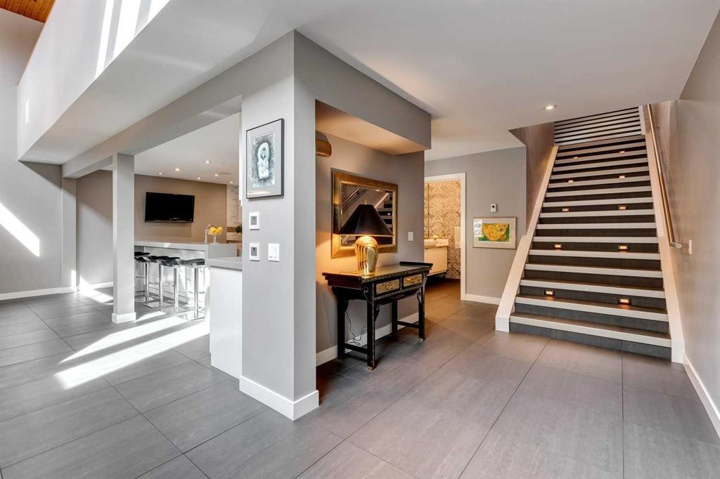 2200 Varsity Estates Drive NW, #10