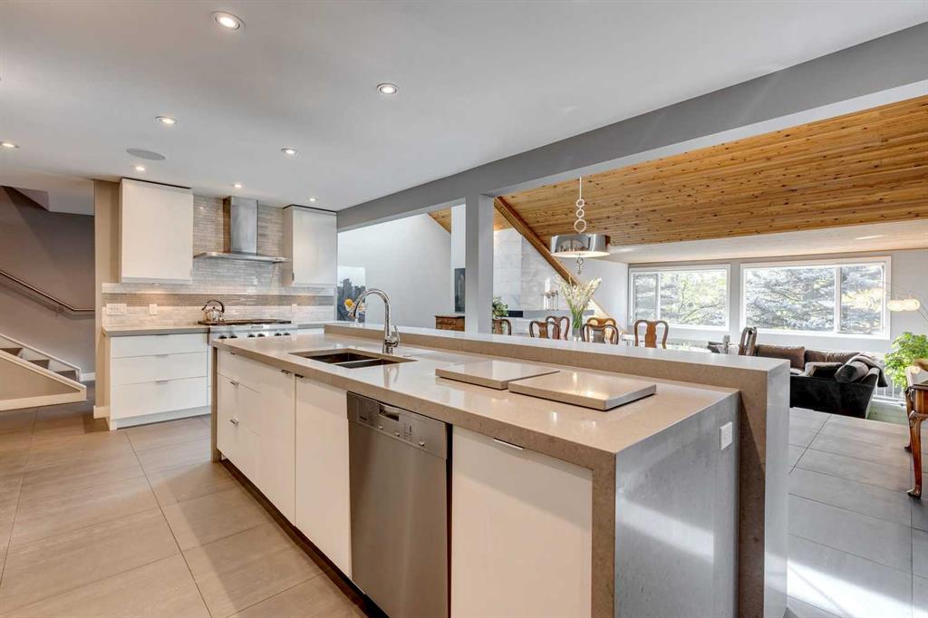 2200 Varsity Estates Drive NW, #10
