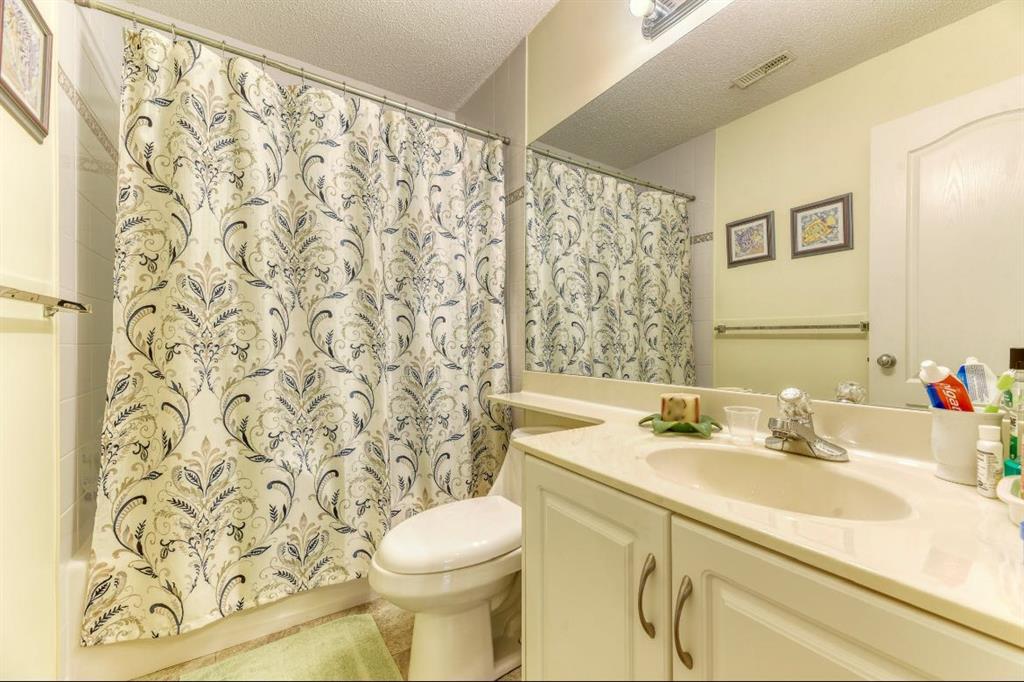 14 Panorama Hills Close NW