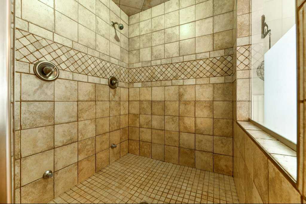 692 West Chestermere Drive