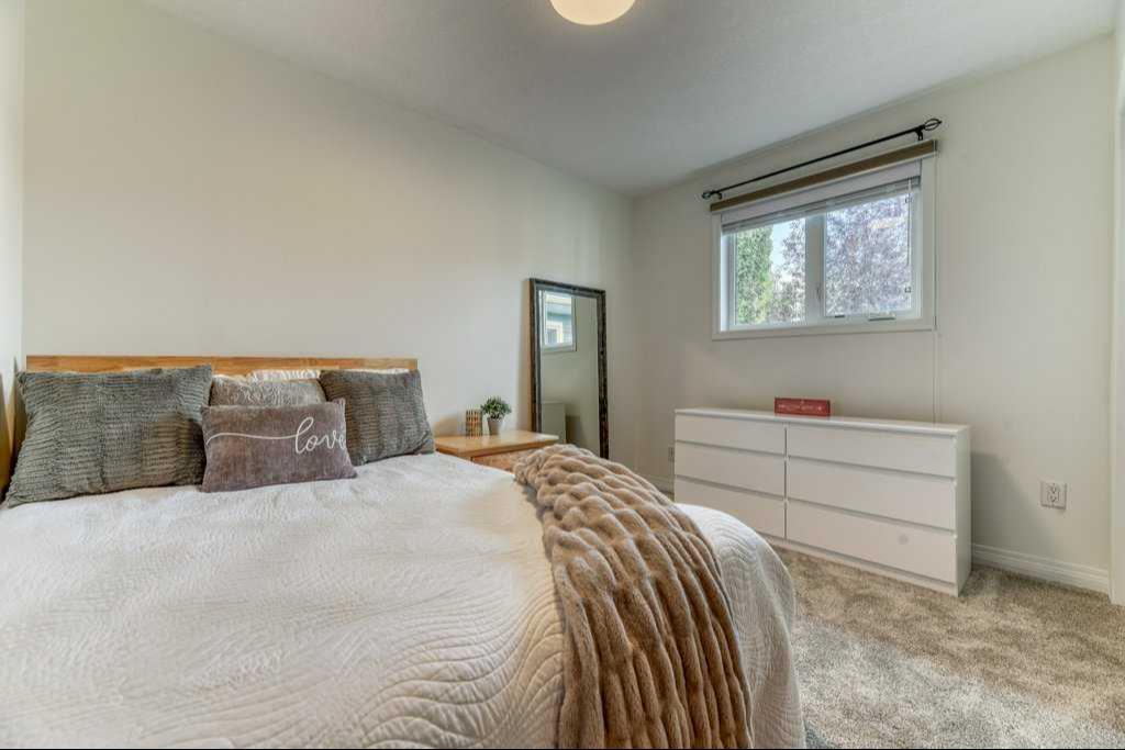 692 West Chestermere Drive