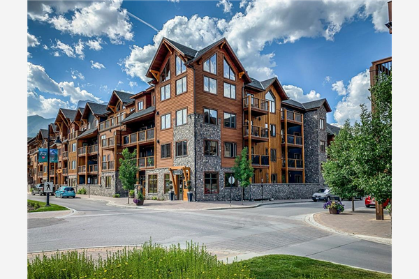 707 Spring Creek Drive, Canmore