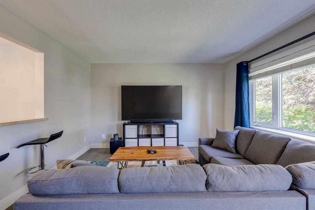 Listing A2080655 - Large Photo # 4