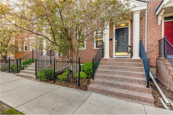 220 Garrison Square SW, Calgary