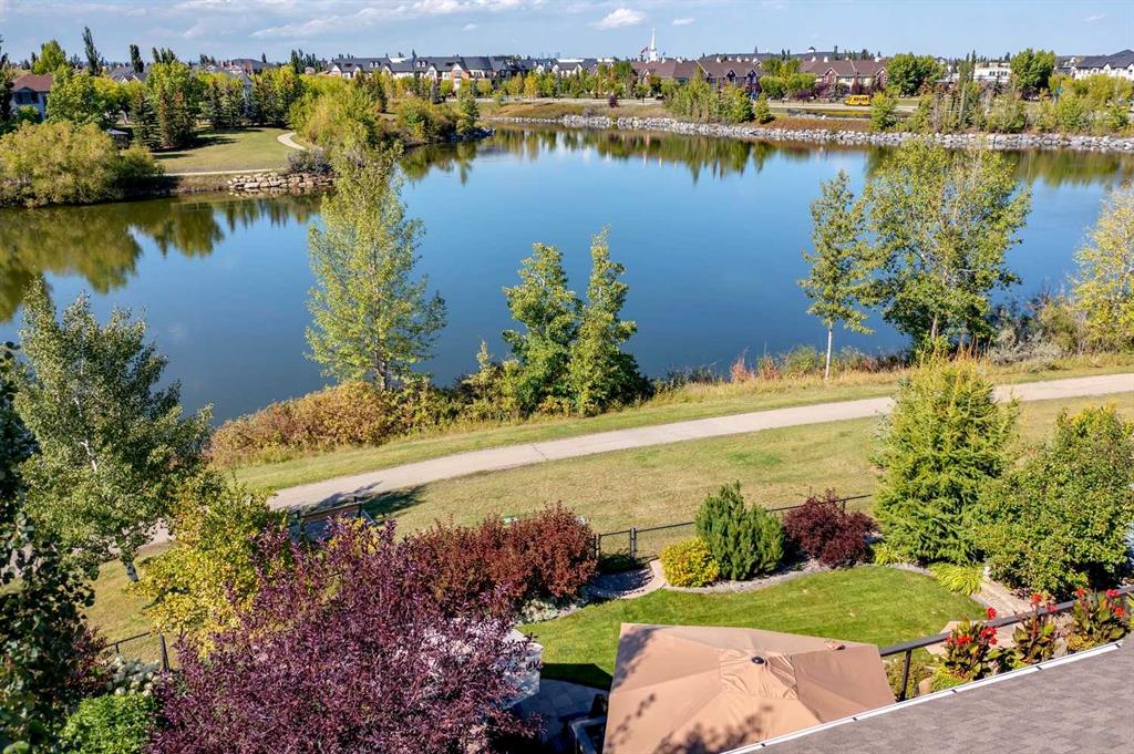72 Elgin Estates View SE