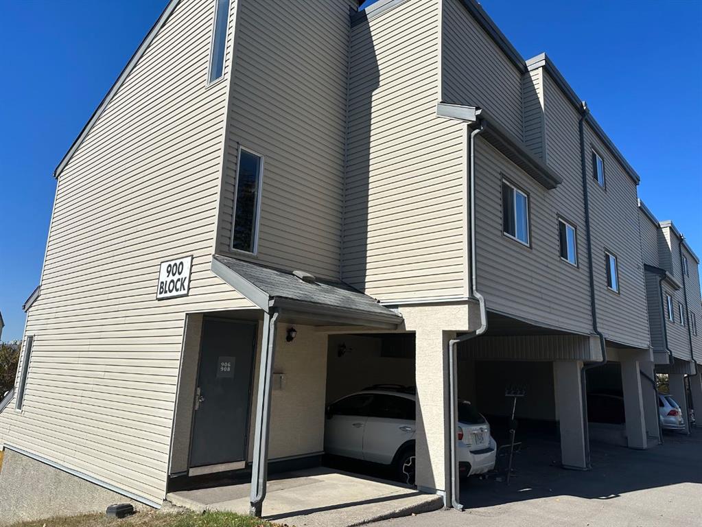 1540 29 Street NW, #906
