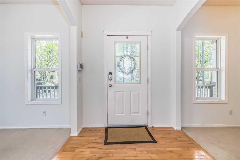 246 Inverness Park SE