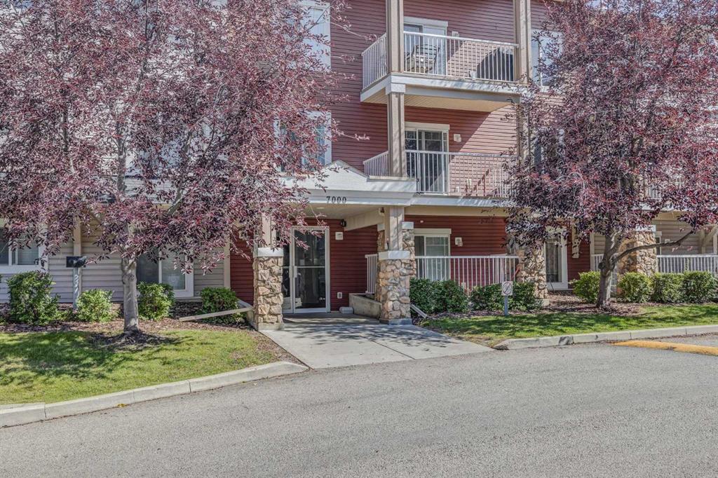 70 Panamount Drive NW, #7206
