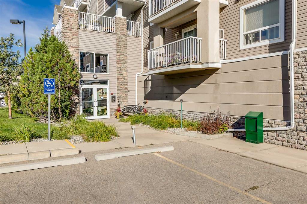 128 Centre Avenue, #207