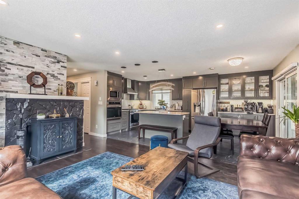 107 Mckenna Crescent SE