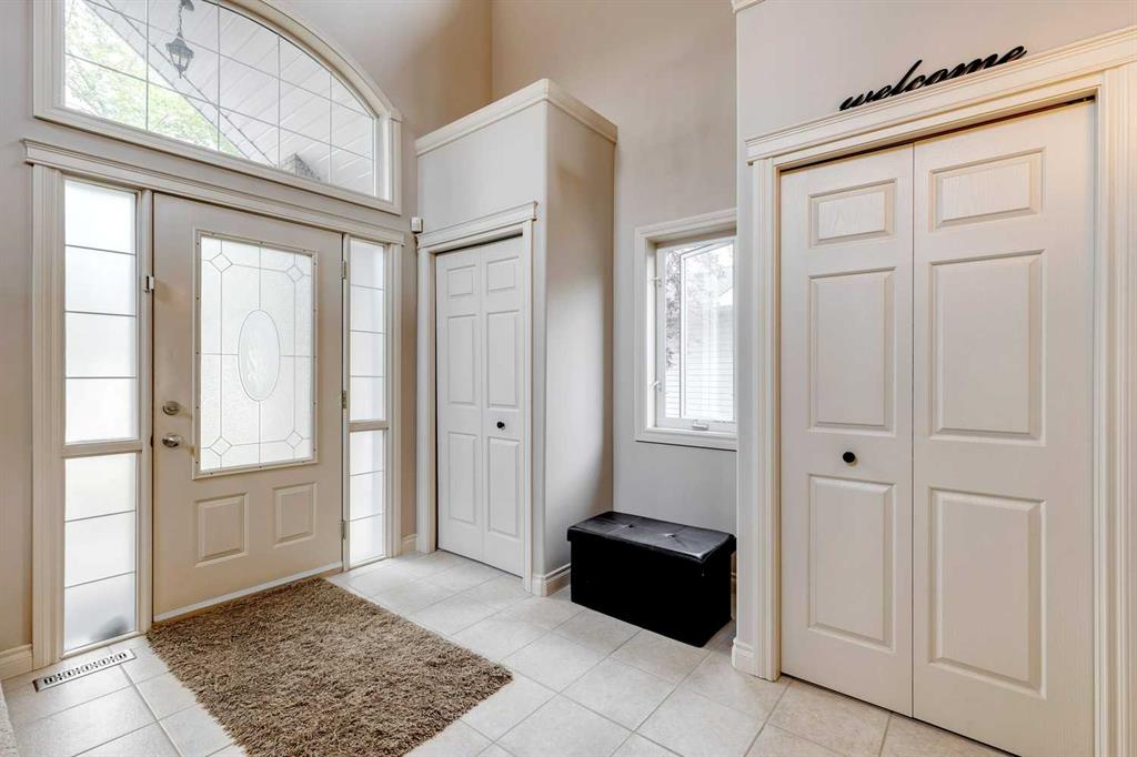 17 Simcoe Gate SW