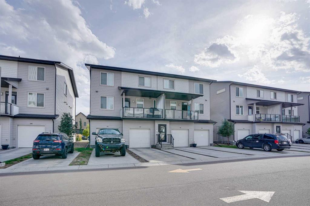 125 Redstone Walk NE, #204