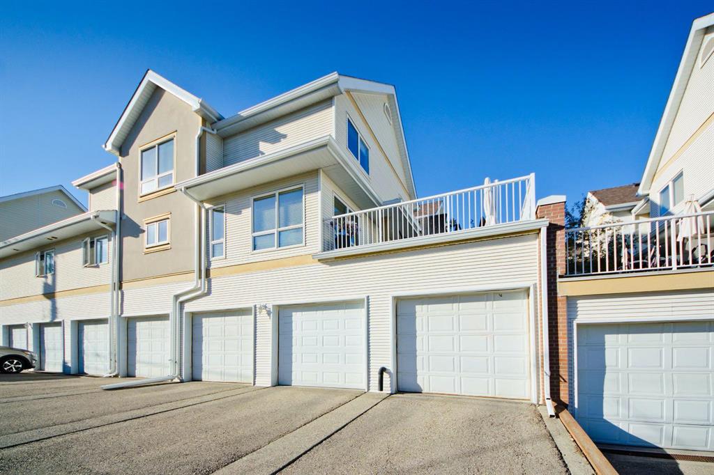 1909 36 Avenue SW, #209