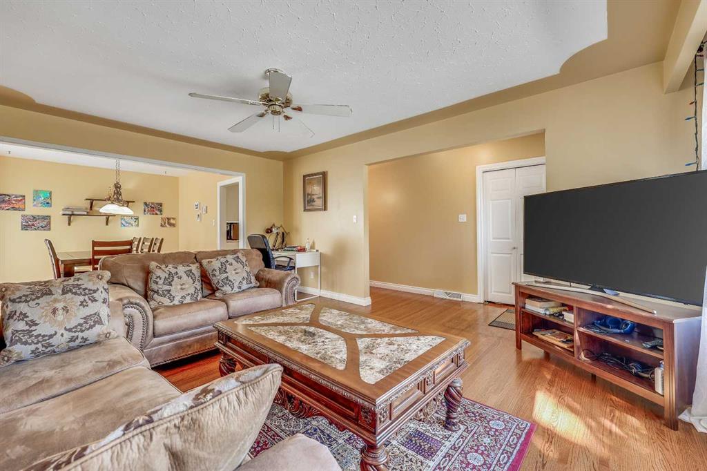 Listing A2081478 - Large Photo # 11