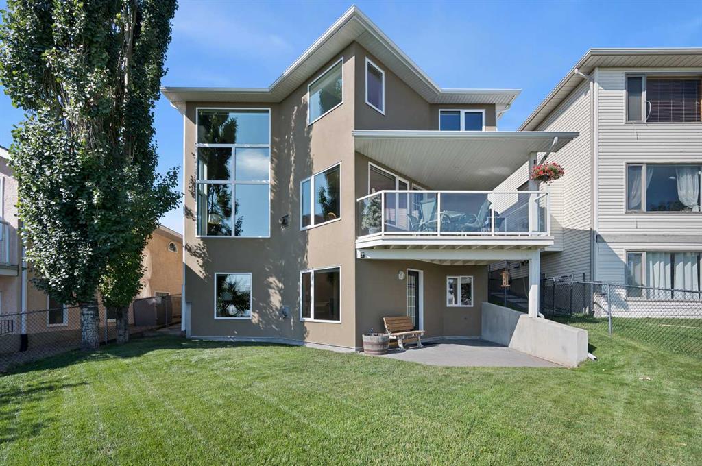 104 Macewan Park View NW