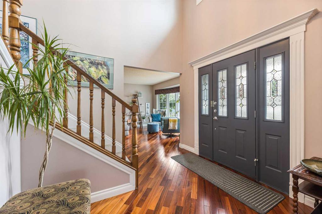 28 Woodmont Place SW