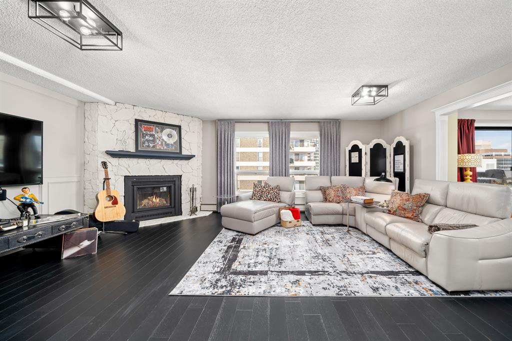 540 14 Avenue SW, #1440