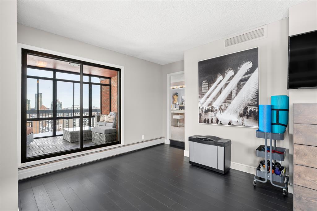 540 14 Avenue SW, #1440