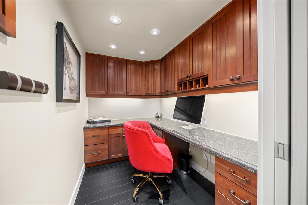540 14 Avenue SW, #1440