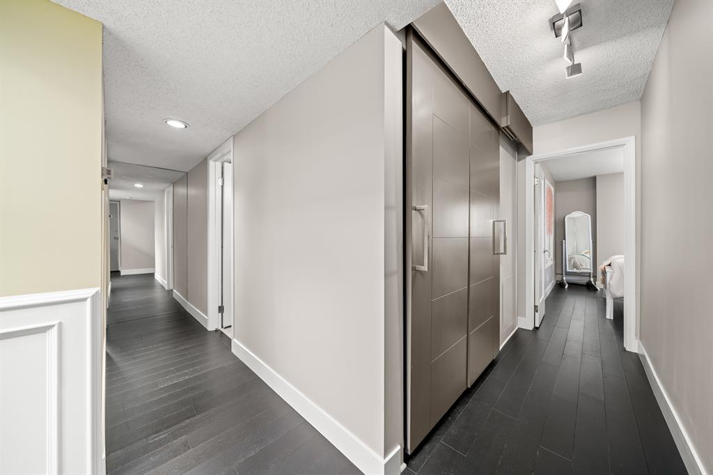540 14 Avenue SW, #1440