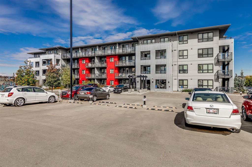 350 Livingston Common NE, #1402