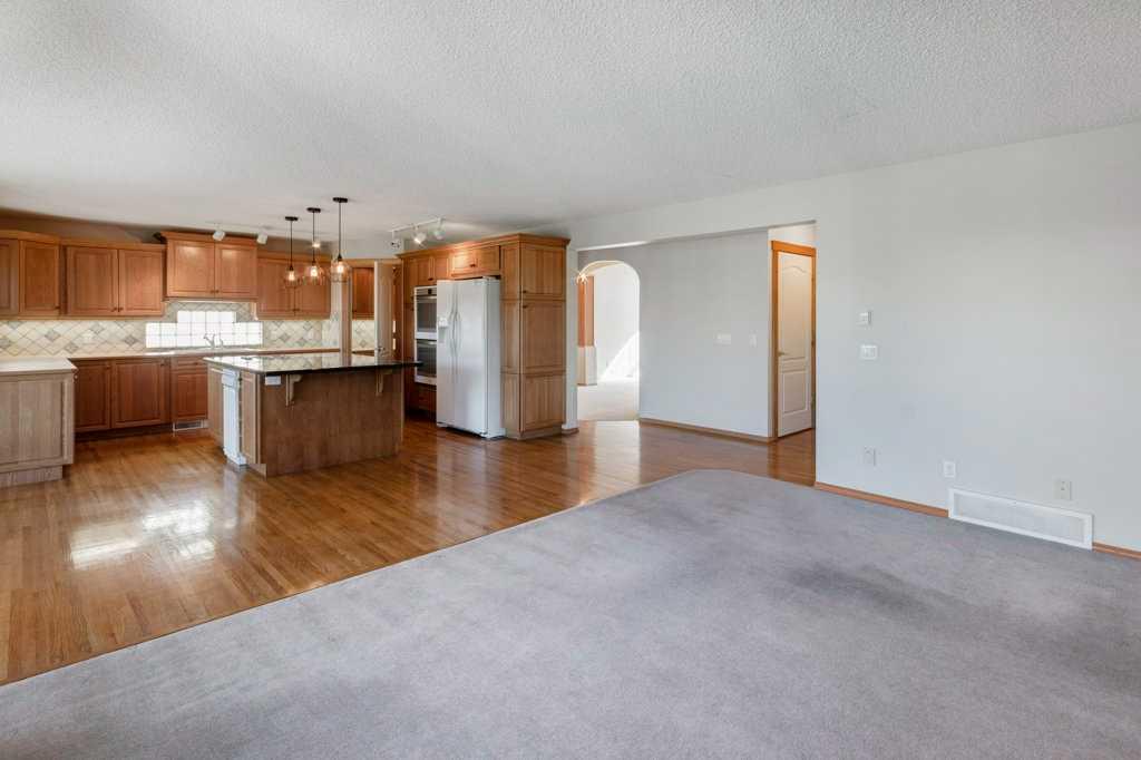 157 Gleneagles View