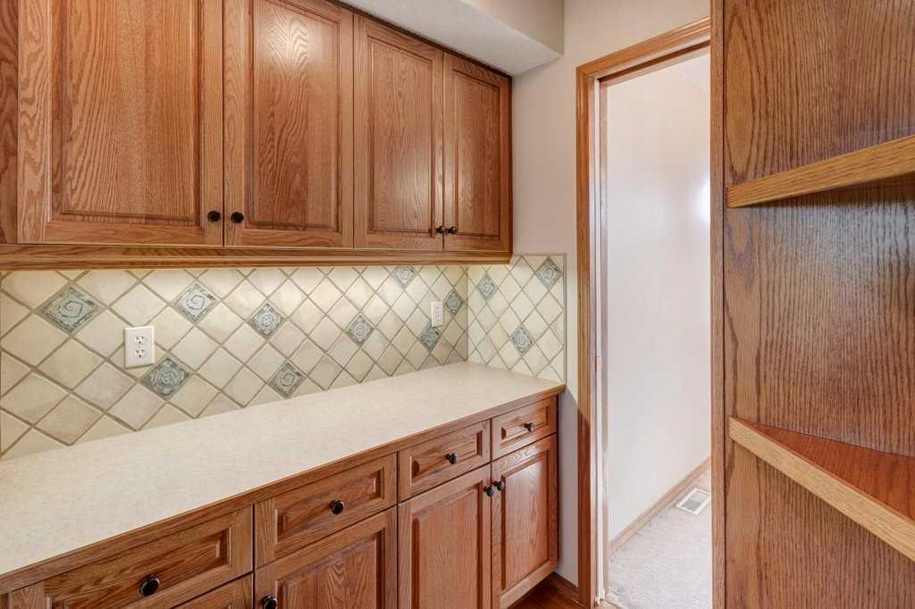 157 Gleneagles View