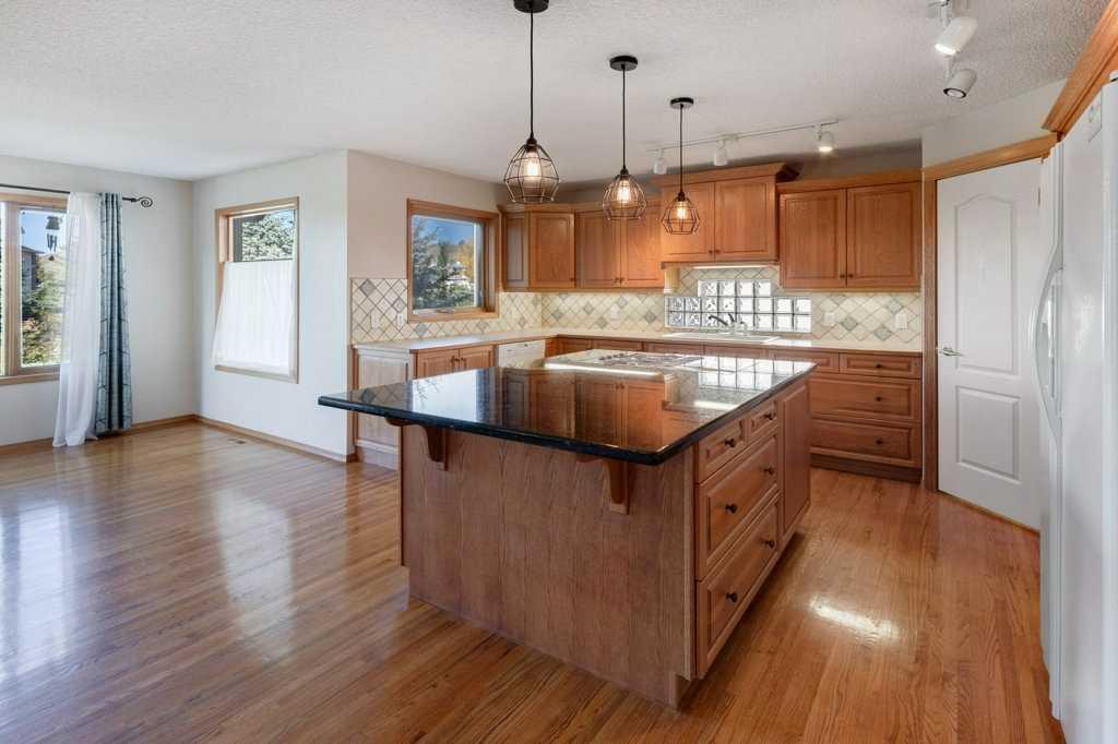 157 Gleneagles View