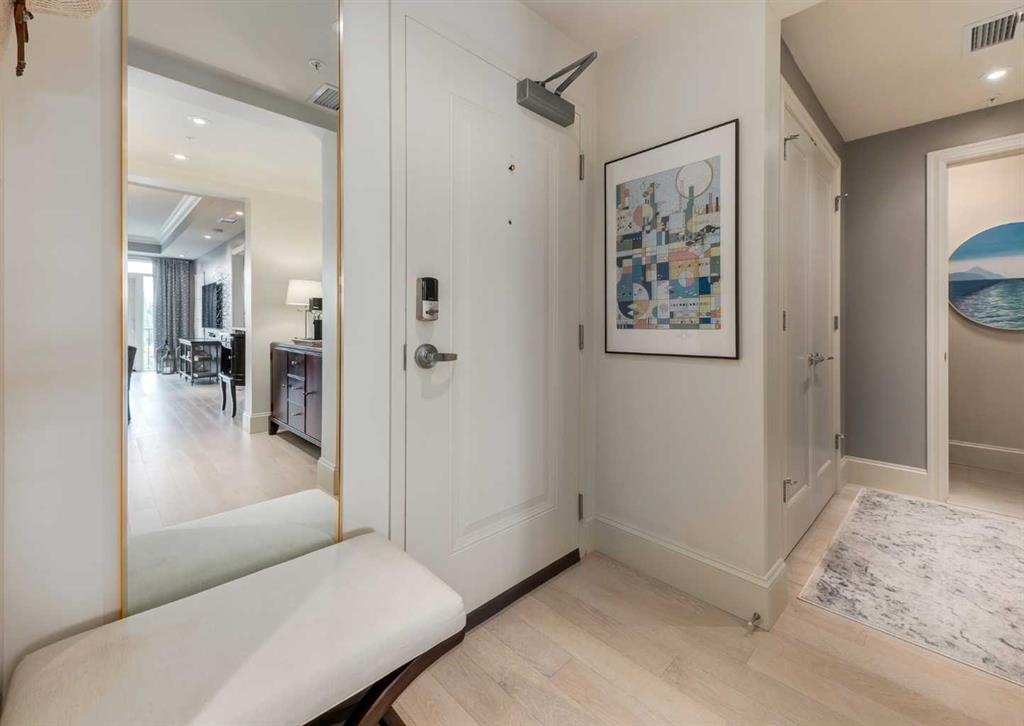 131 Quarry Way SE, #305