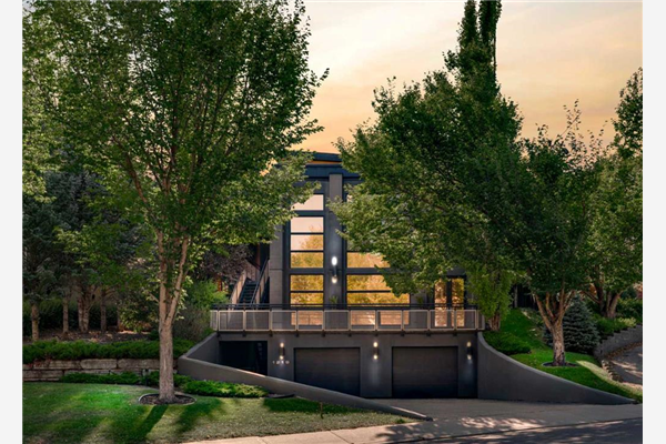 1219 Sifton Boulevard SW, Calgary