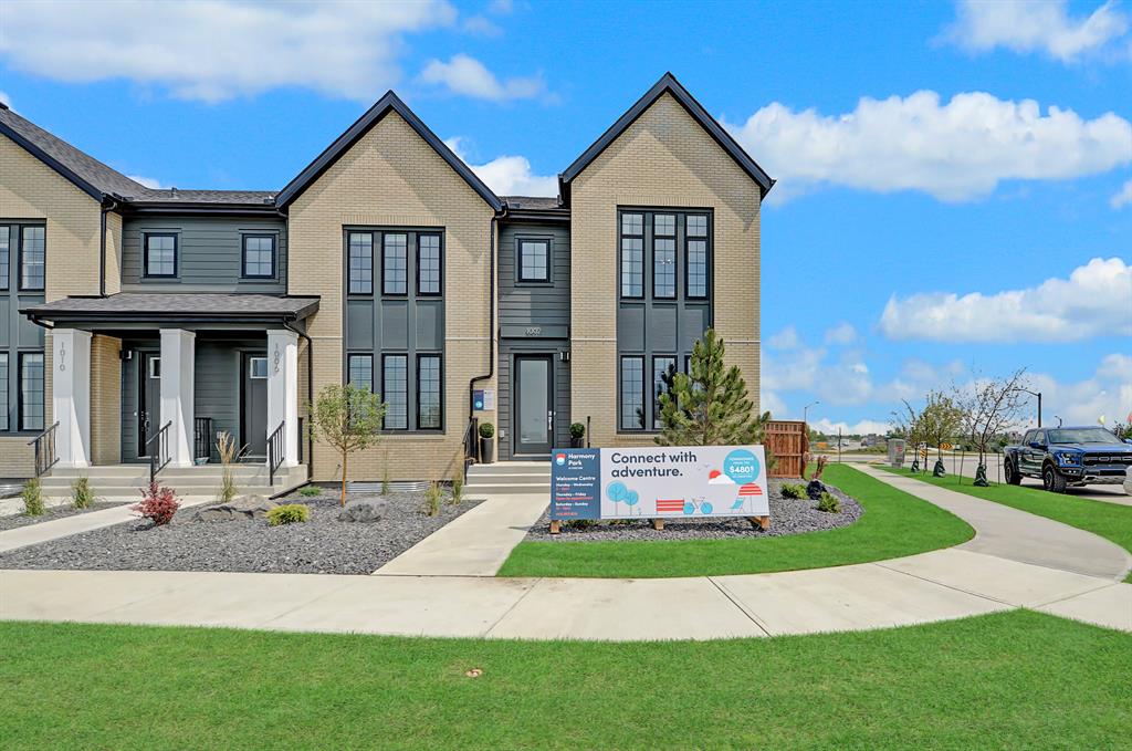946 Harmony Parade