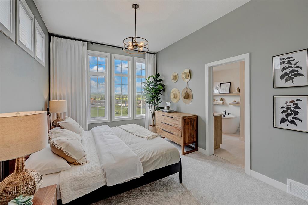 946 Harmony Parade