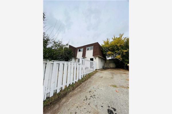 3640 27A Avenue SE, Calgary