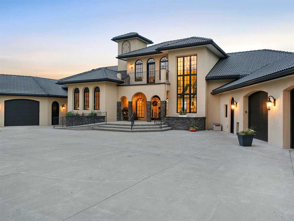 27 Escarpment Park