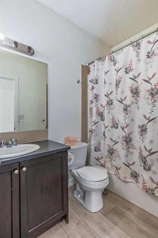 503 East Lakeview Place