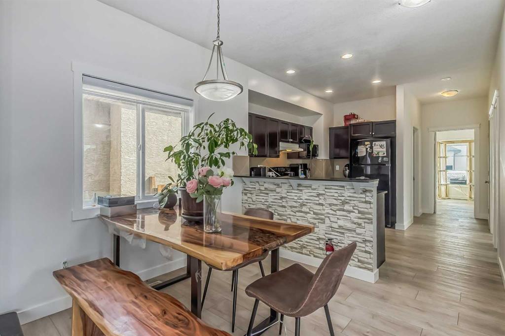 503 East Lakeview Place