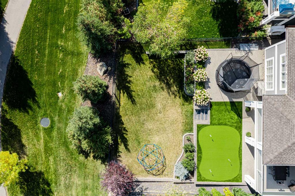 244 Coopers Park SW