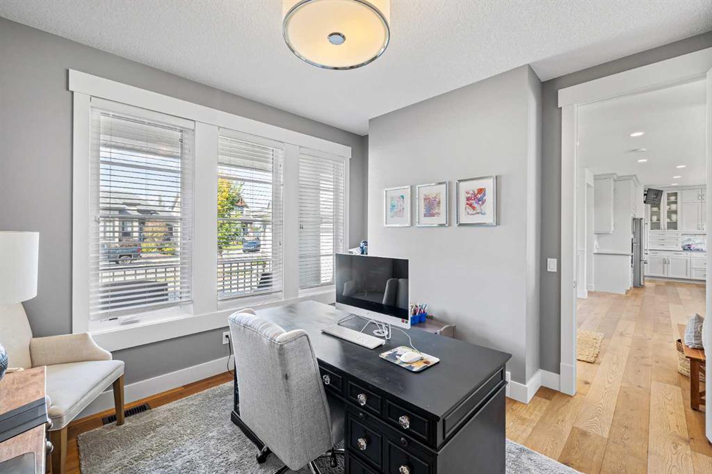 244 Coopers Park SW