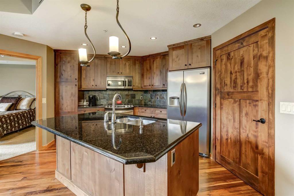 600 Spring Creek Drive, #404