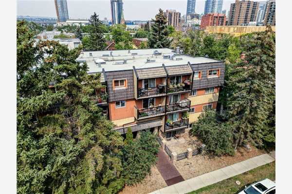 1530 16 Avenue SW, Calgary