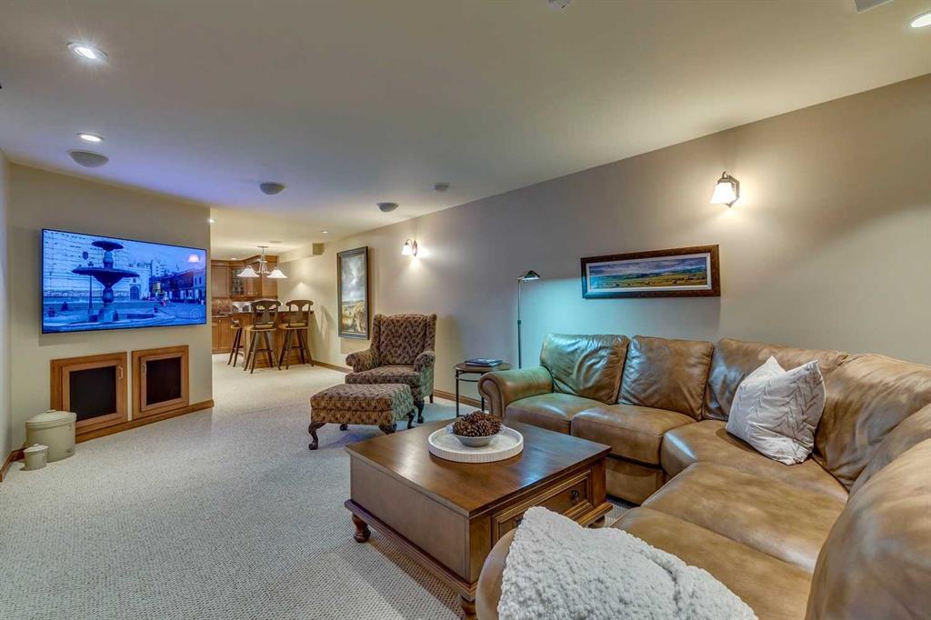 114 Lake Placid Close SE