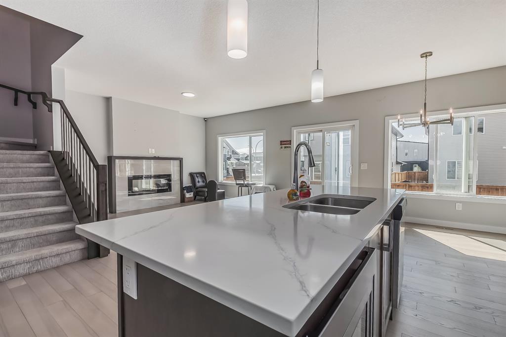 17 Savanna Villas NE