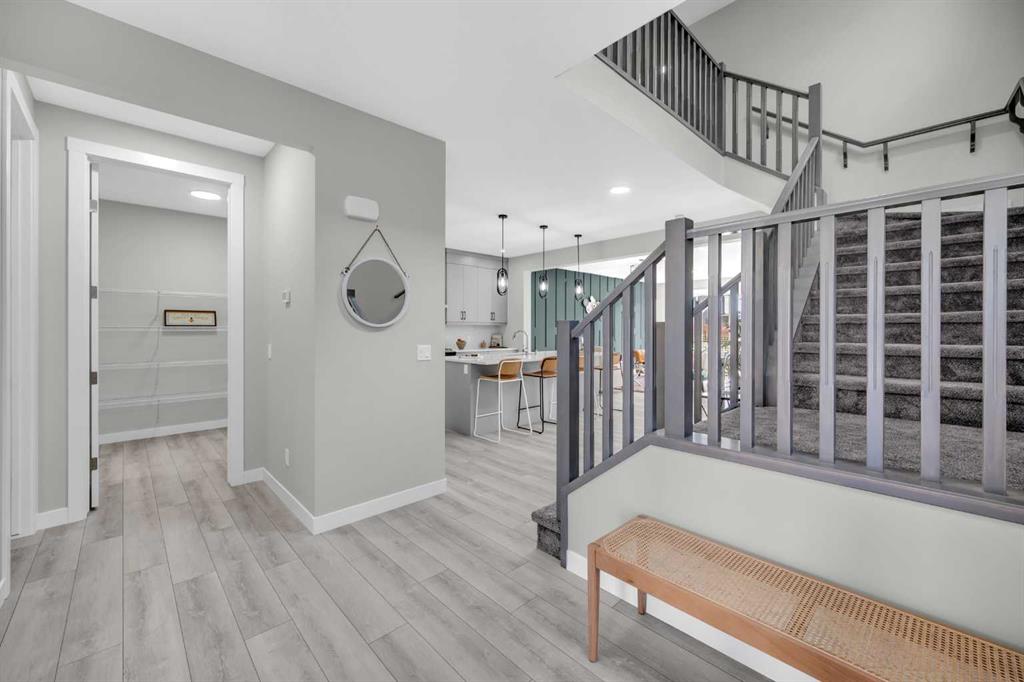 1153 Cranbrook Gardens SE
