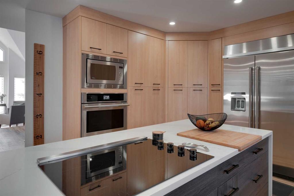 137 Douglas Woods Close SE