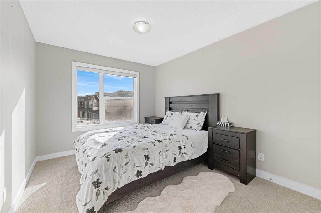 160 Savanna Lane NE