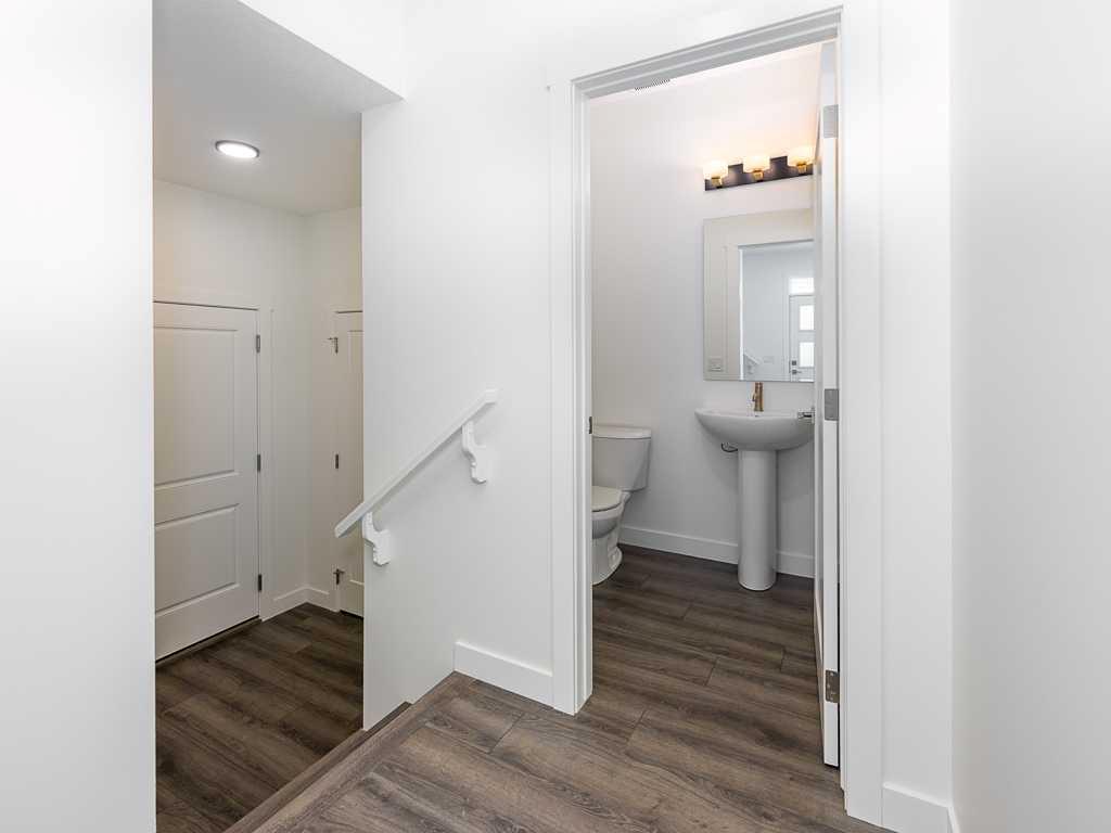 187 Legacy Glen Parade SE
